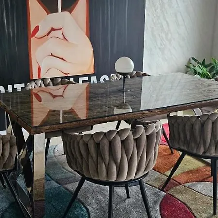 Appartement Luxury Penthouse Near Centre Of *