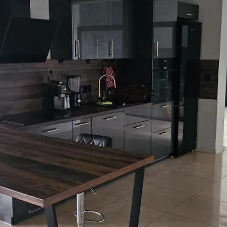 Luxury Penthouse Near Centre Of Breslavia