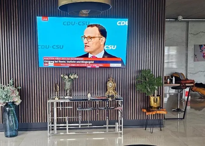 Luxury Penthouse Near Centre Of Apartment Wroclaw