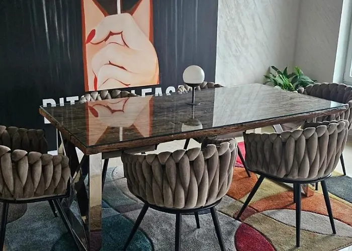 Appartamento Luxury Penthouse Near Centre Of *